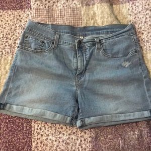 Levi shorts